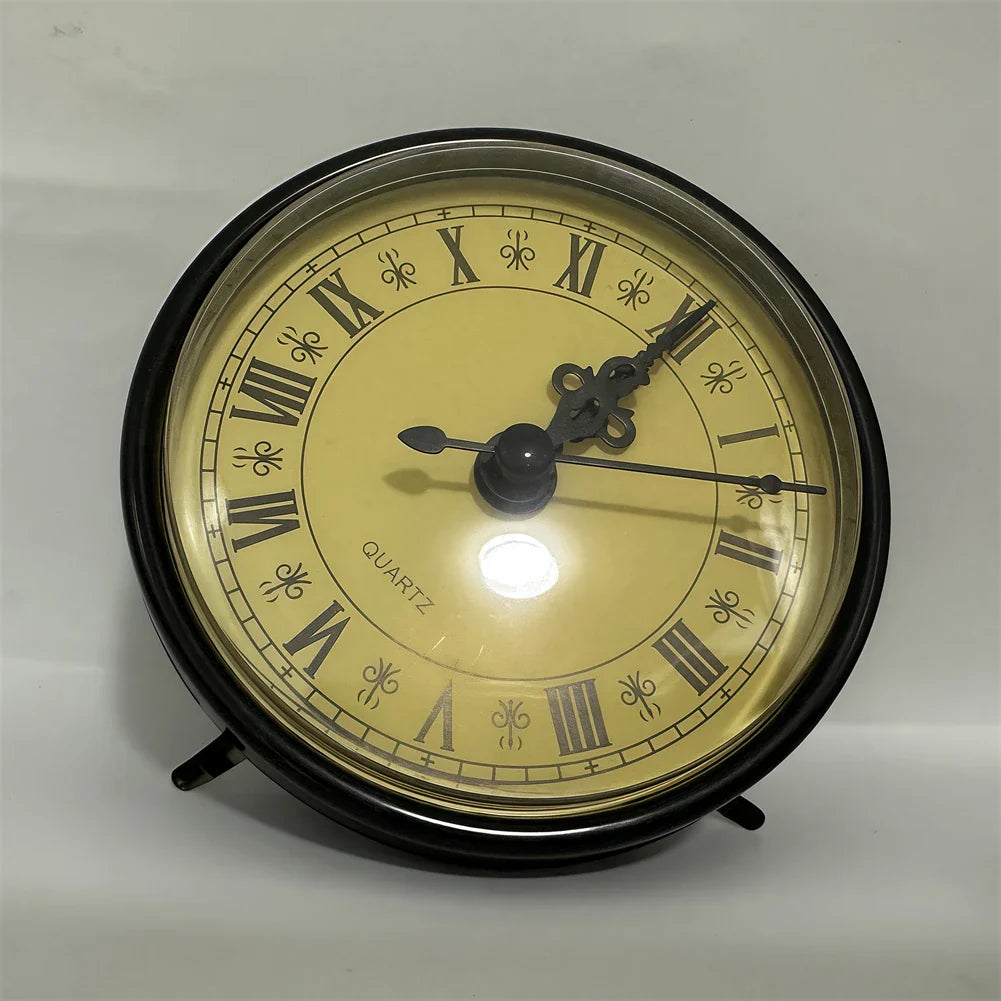 Orologi piccoli da parete vintage