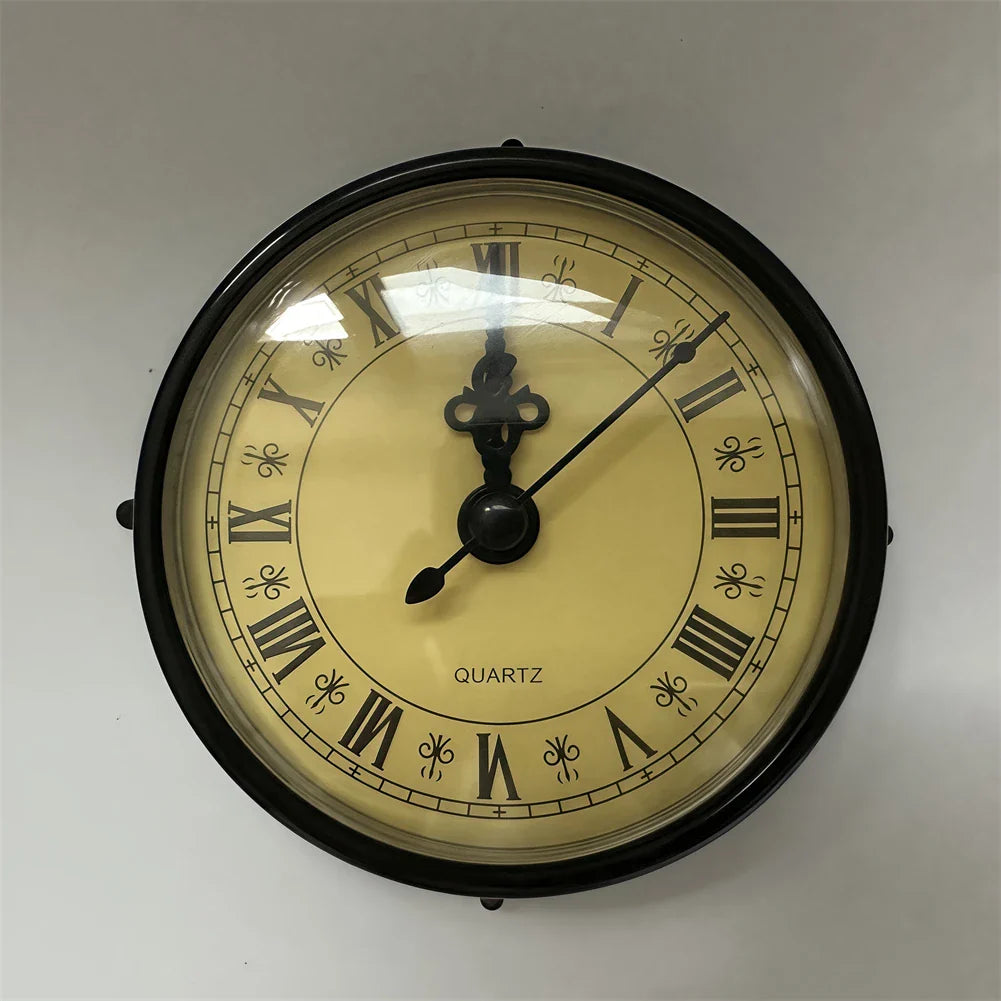 Orologi piccoli da parete vintage