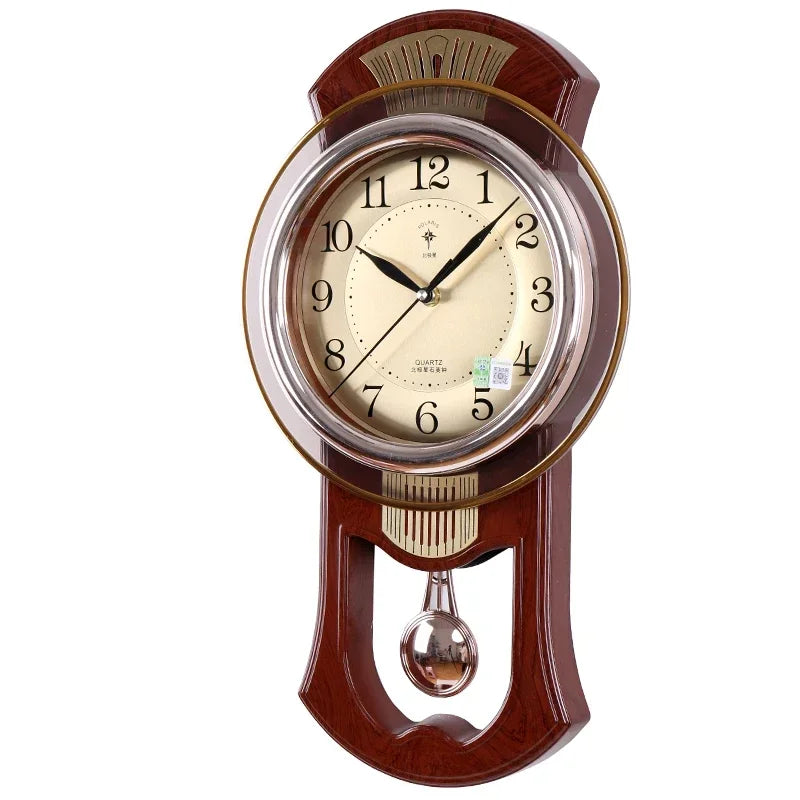 Orologio a pendolo da parete classico