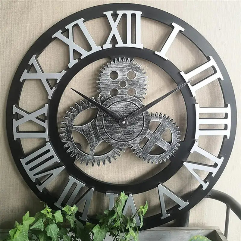 Orologio da parete con ingranaggi a vista