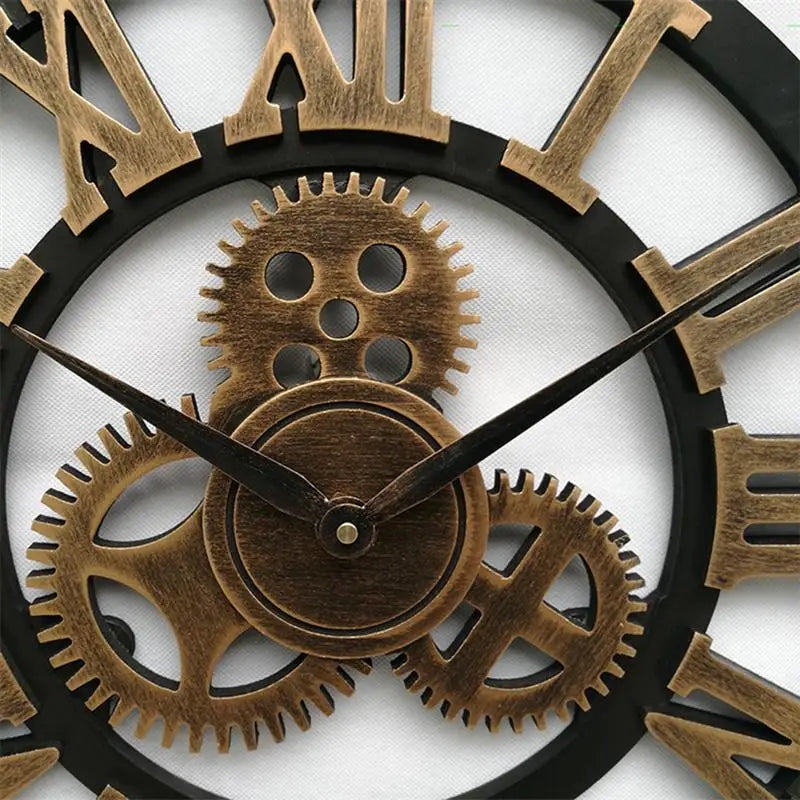Orologio da parete con ingranaggi a vista