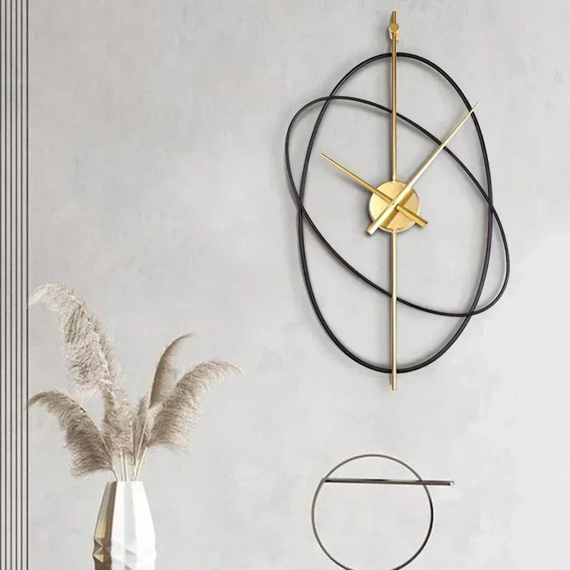 Orologio da parete grande in metallo