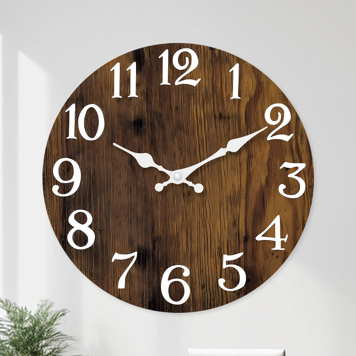 Orologio da parete in legno scuro