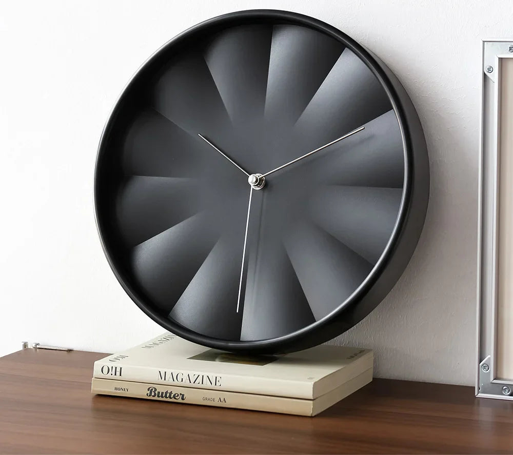 Orologio da parete moderno nero