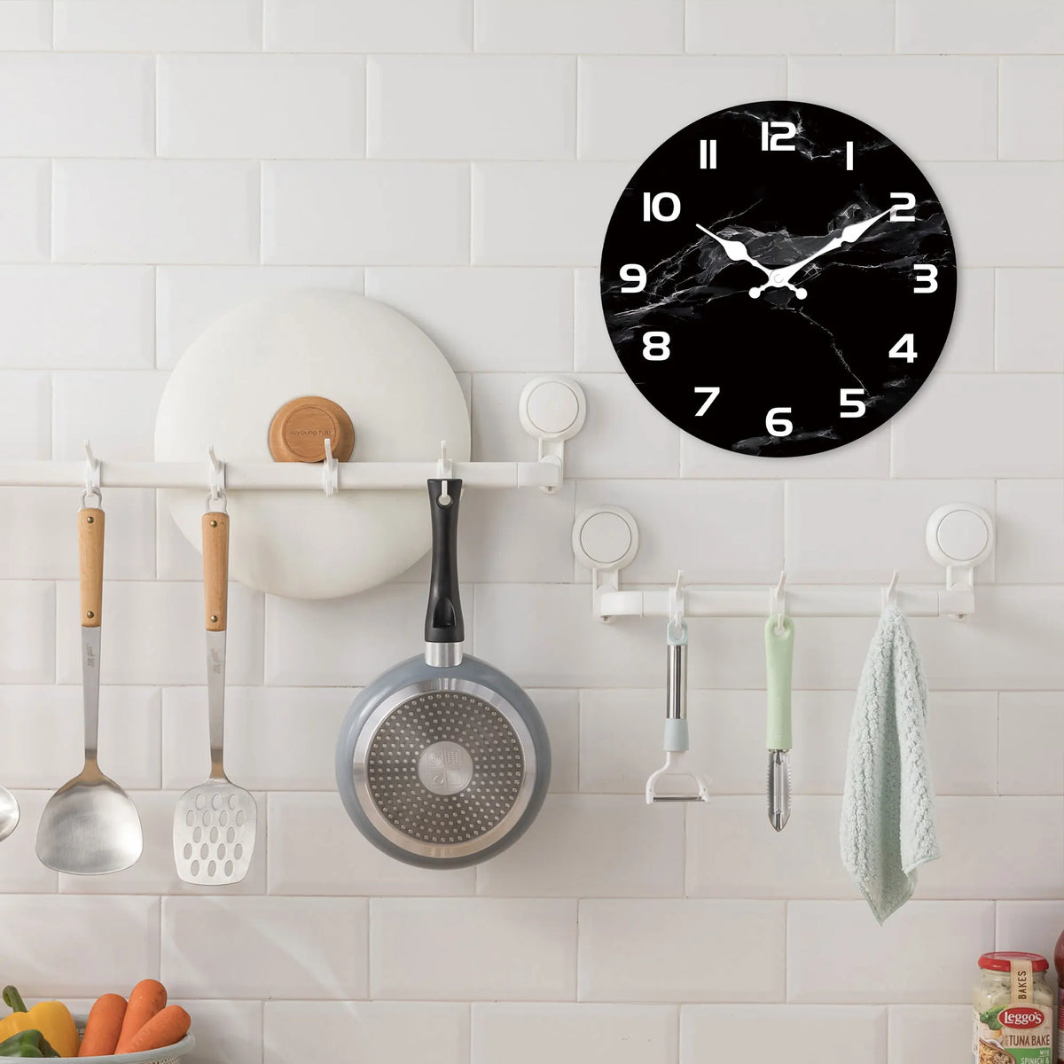 Orologio da parete particolare nero