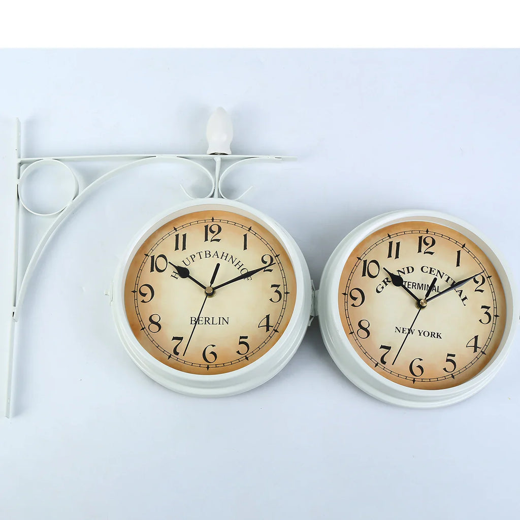 Orologio da parete vintage a tema stazione