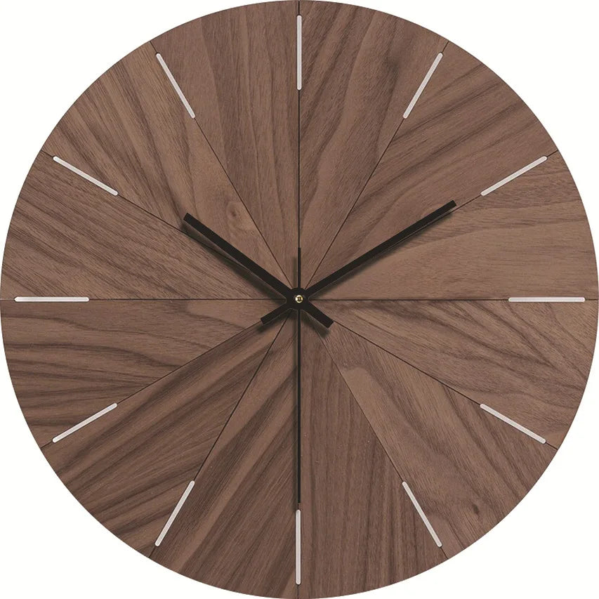 Orologio in legno semplice